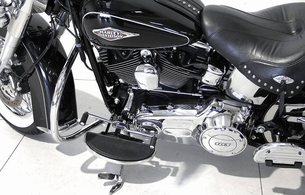 Harley-Davidson 1690 Heritage Classic (2011 - 17) - FLSTC (16)