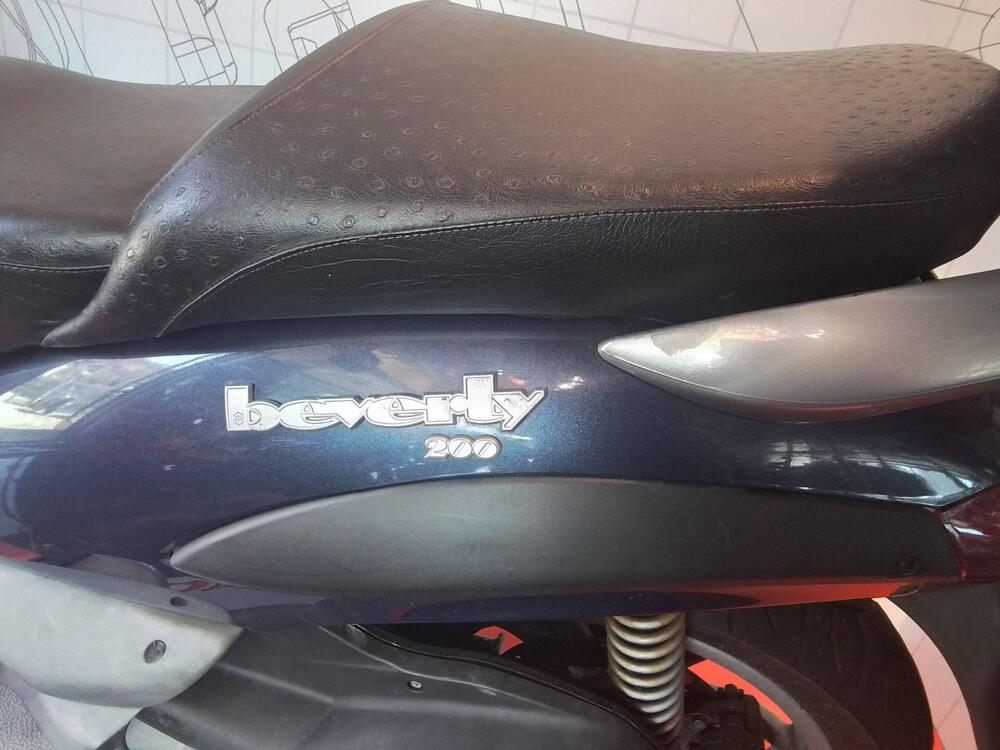 Piaggio Beverly 200 (2002 - 03) (3)