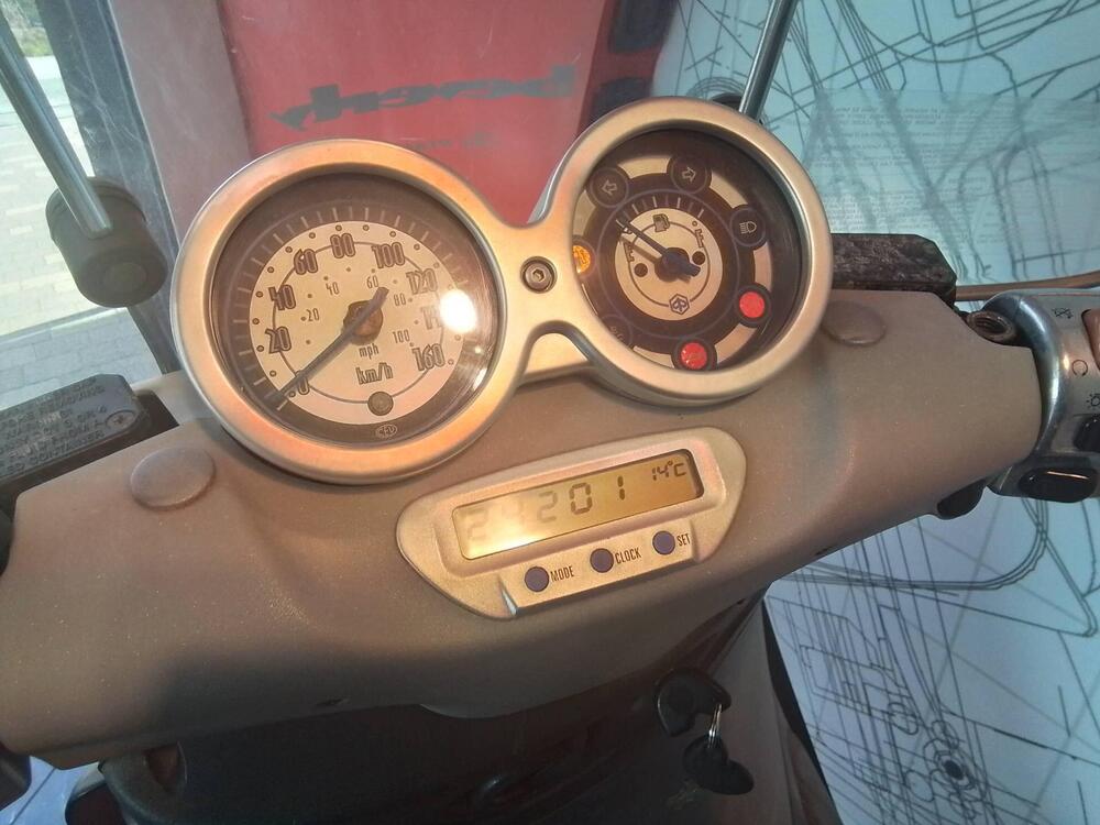 Piaggio Beverly 200 (2002 - 03) (6)