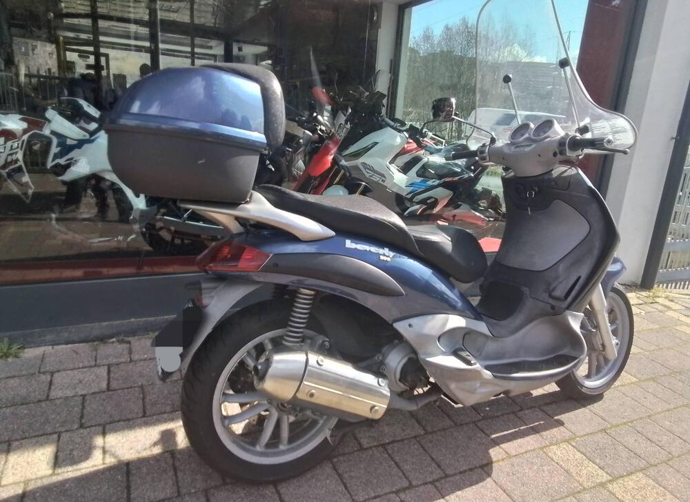 Piaggio Beverly 200 (2002 - 03) (13)
