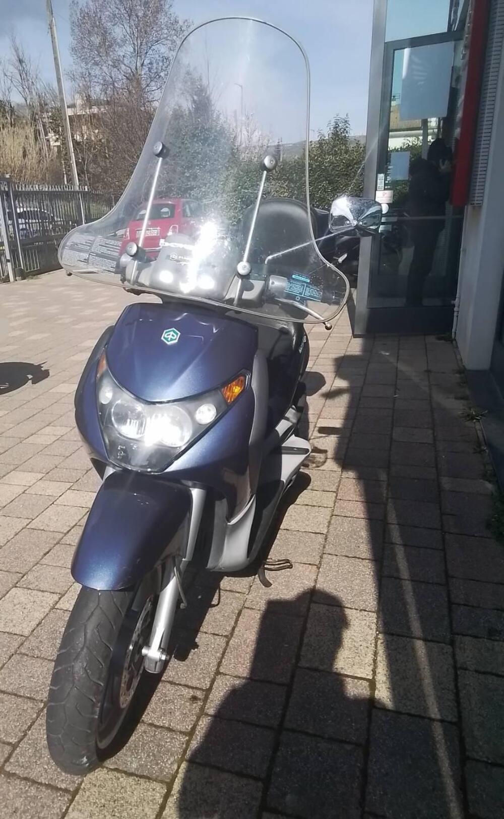 Piaggio Beverly 200 (2002 - 03) (14)