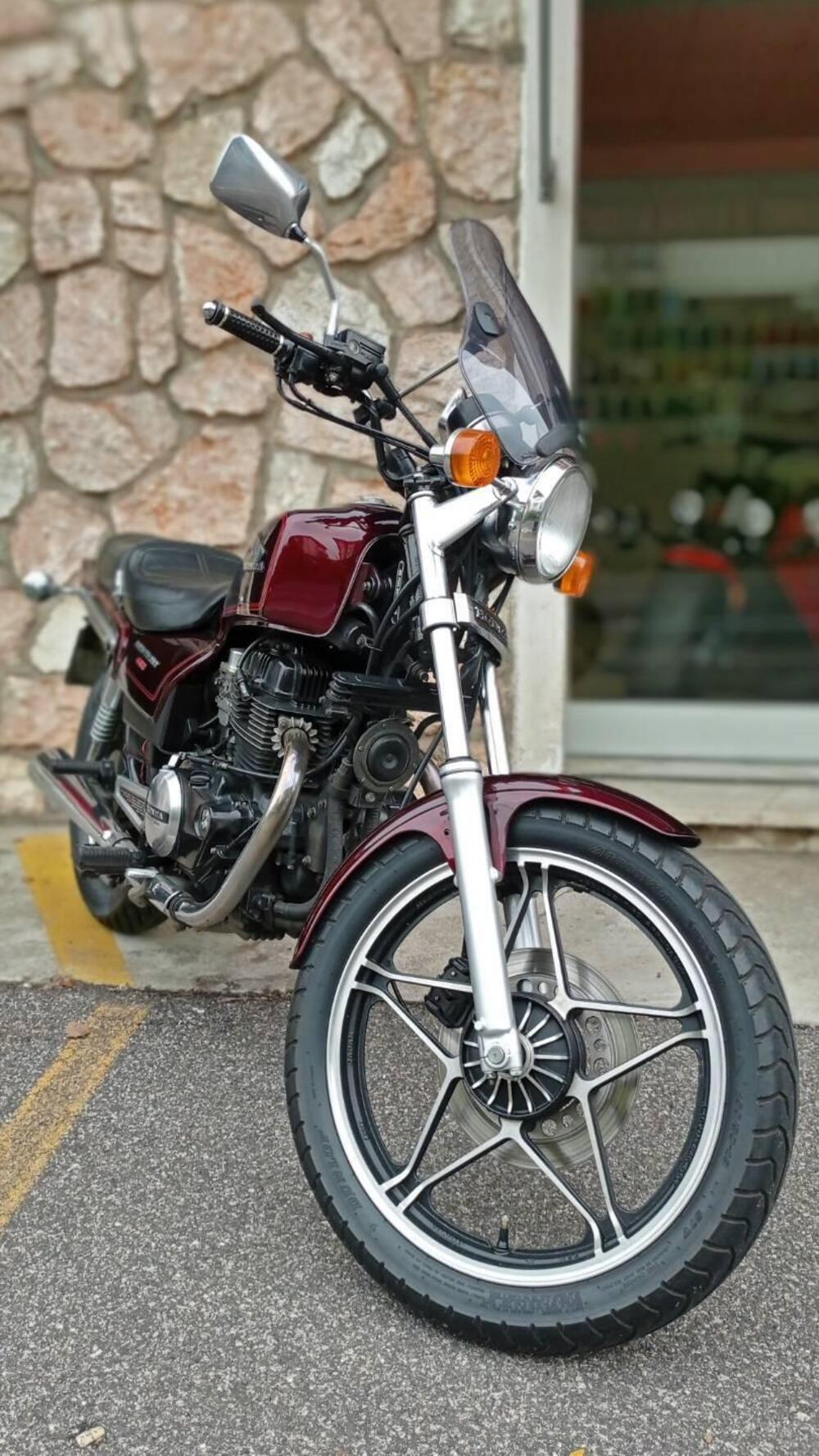 Honda Nighthawk 450 (2)