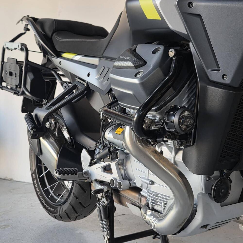 Moto Guzzi Stelvio (2024 - 26) (5)