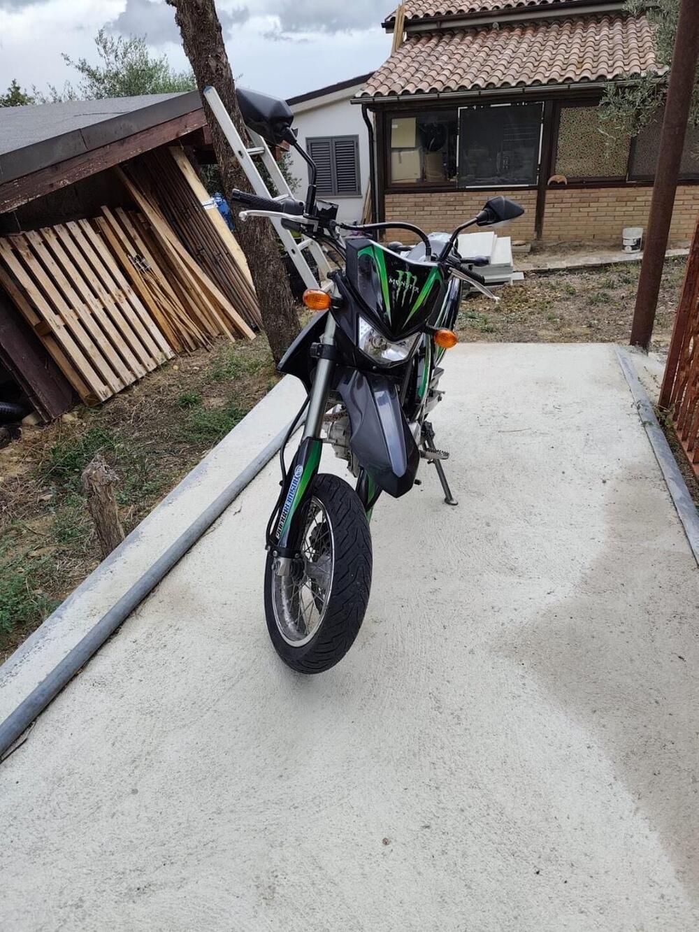 Kawasaki D-Tracker 125 (2)