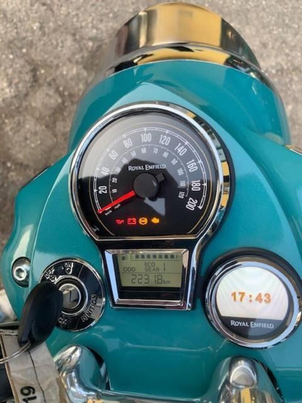 Royal Enfield Classic 650 (2025 - 26) (11)