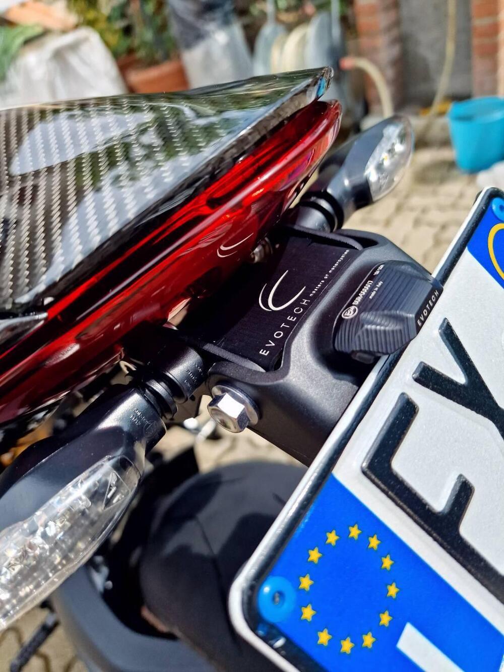 Triumph Speed Triple 1200 RS (2021 - 24) (3)