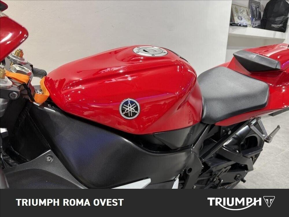 Yamaha YZF R1 (2002 - 03) (16)