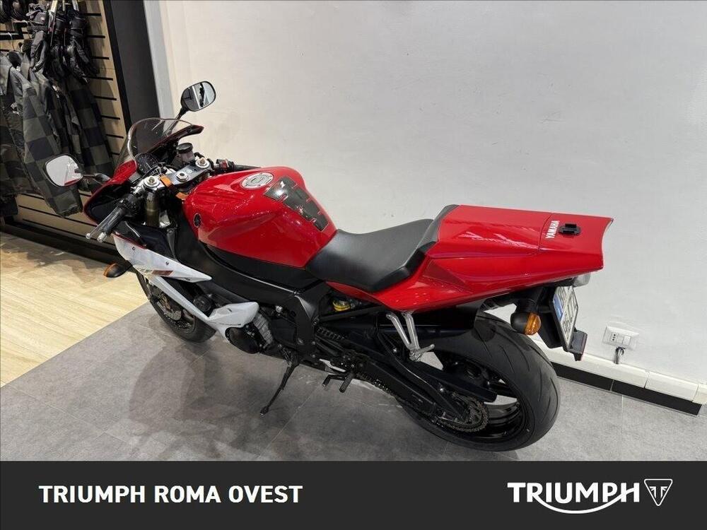 Yamaha YZF R1 (2002 - 03) (8)