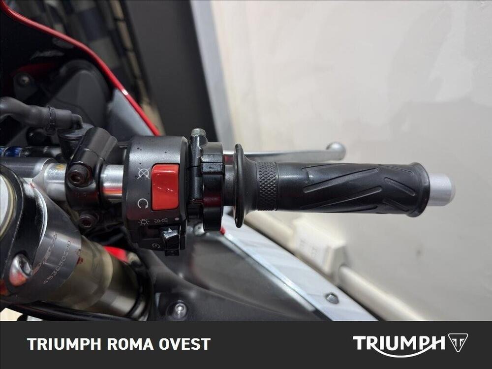 Yamaha YZF R1 (2002 - 03) (28)