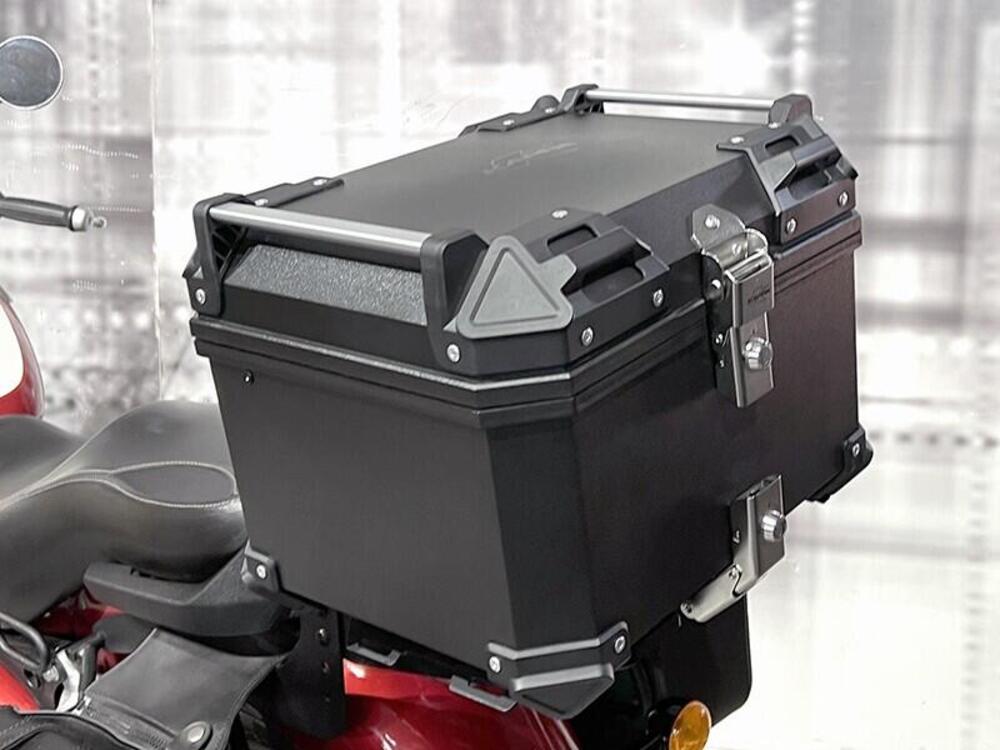 Royal Enfield Super Meteor 650 (2023 - 26) (4)