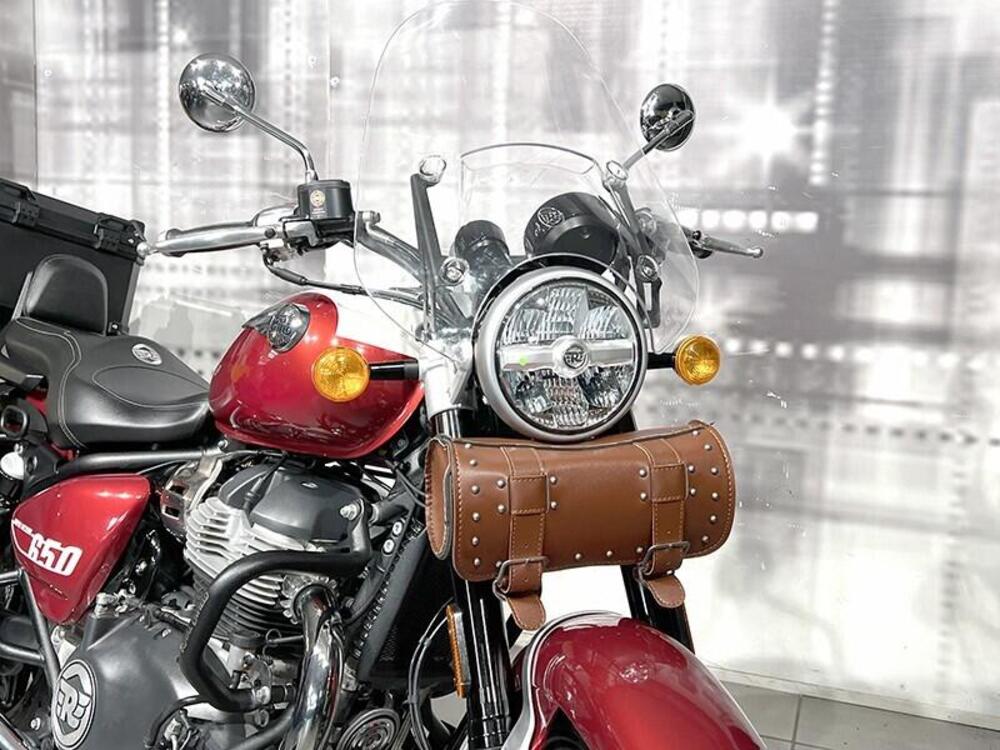 Royal Enfield Super Meteor 650 (2023 - 26) (8)