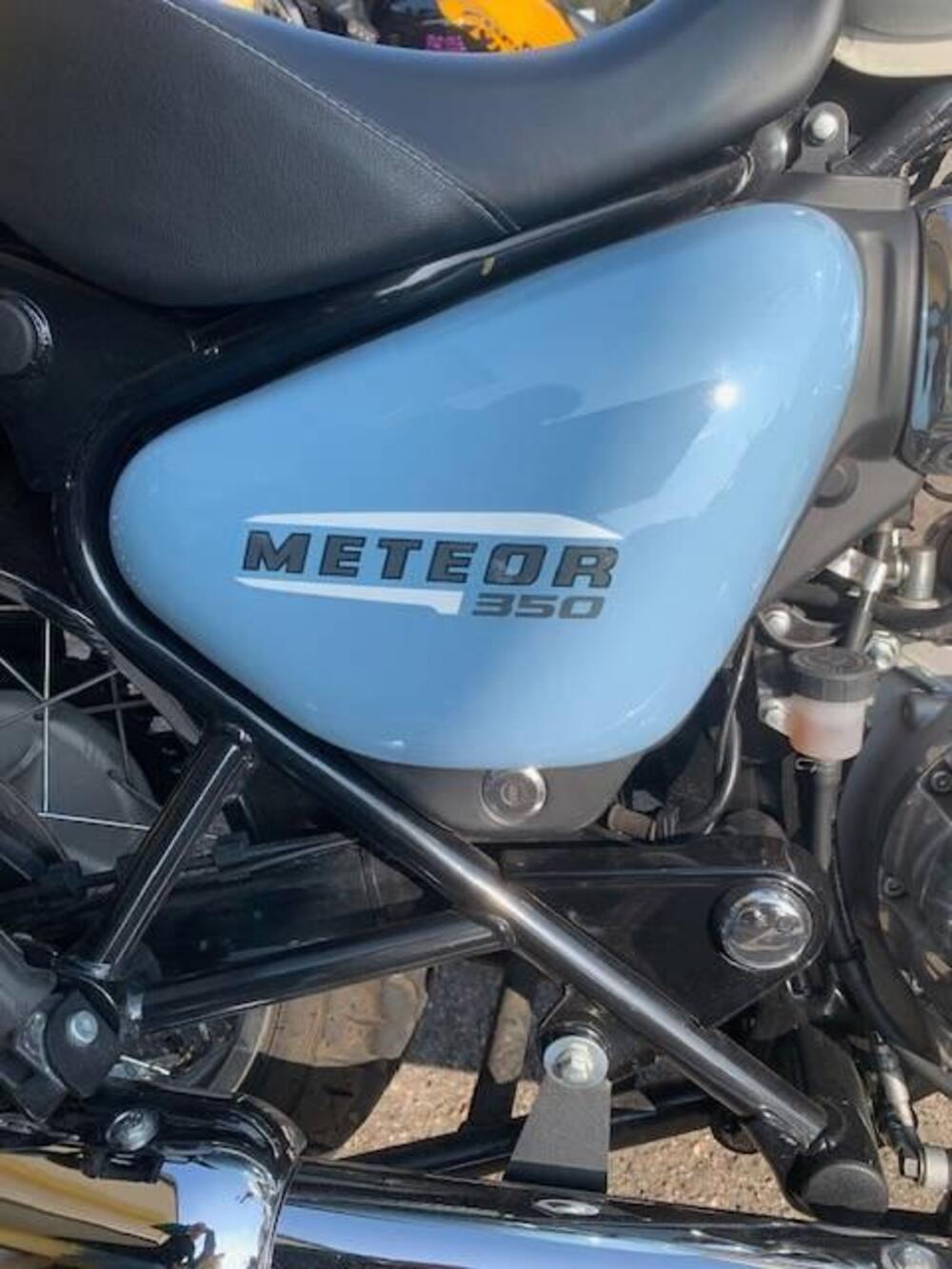 Royal Enfield Meteor 350 Aurora (2024 - 26) (4)