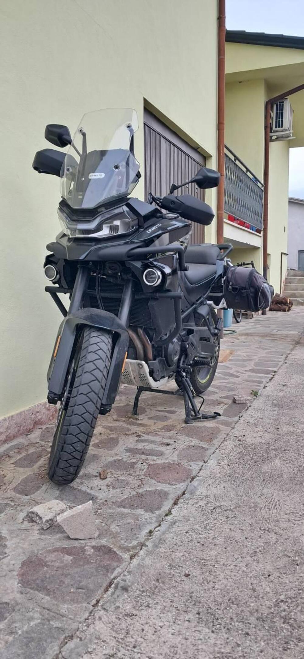 CFMOTO 800MT Explore (2023 - 26) (2)