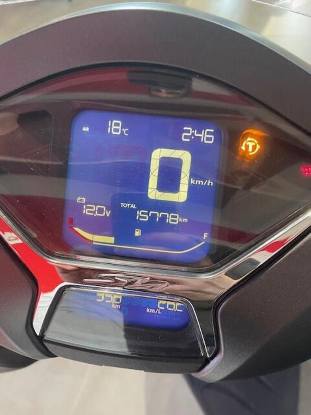 Honda SH 350 Sport (2021 - 24) (4)