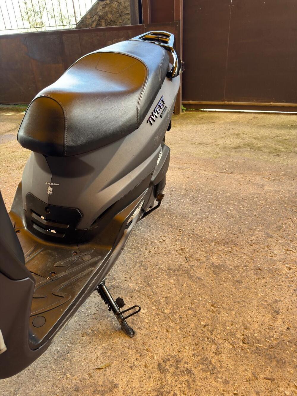 Peugeot Tweet 125i GT (2021 - 25) (3)