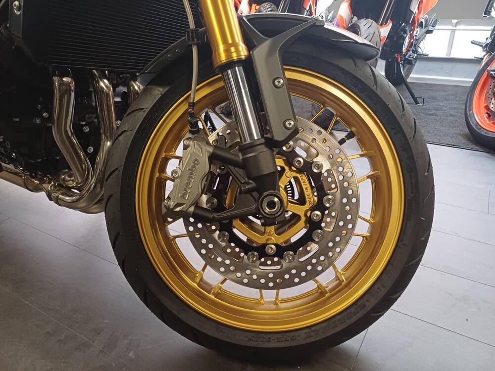 Kawasaki Z 900 RS SE (2026) (8)