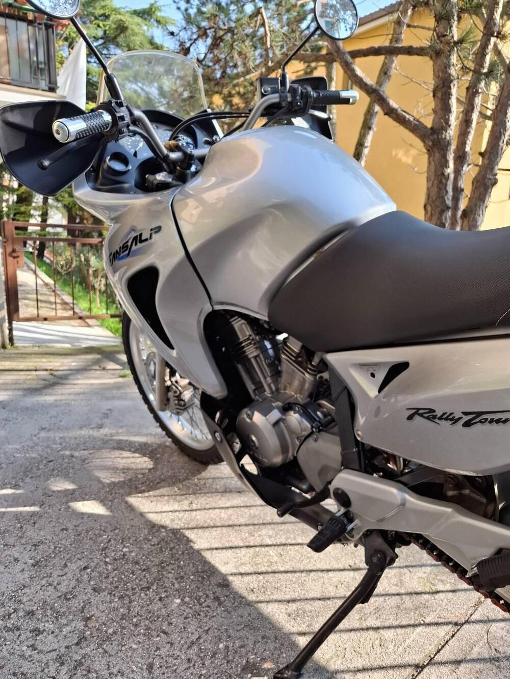 Honda Transalp XL 650V (2000 - 04) (9)