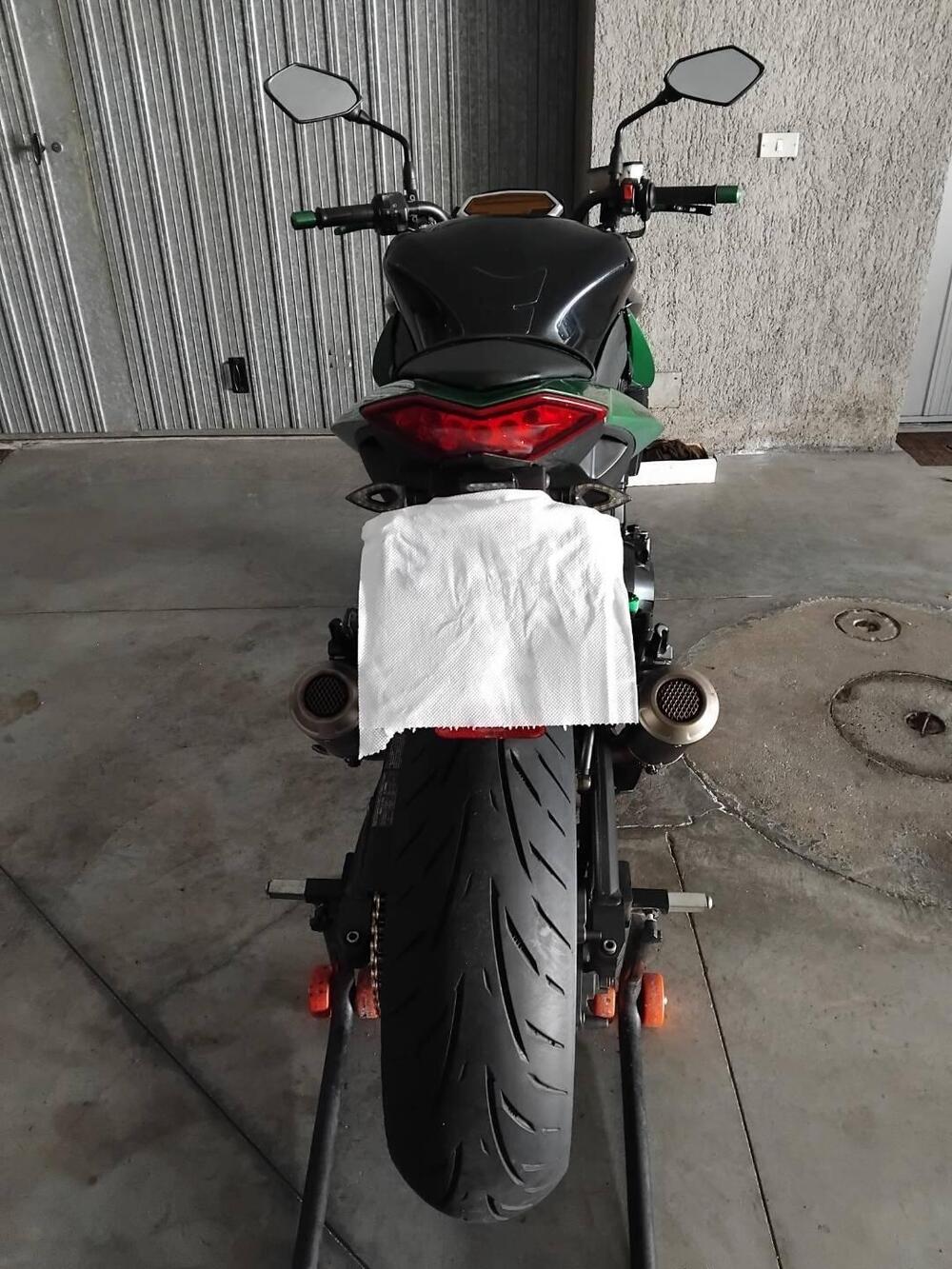 Kawasaki Z 1000 (2010 - 13) (2)