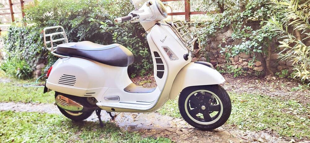 Vespa GTS 300 (2010 - 14)