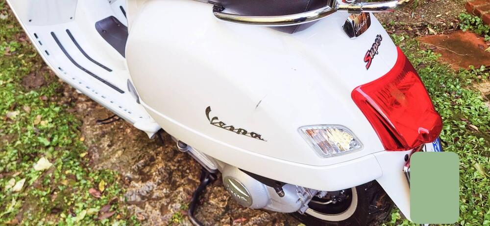 Vespa GTS 300 (2010 - 14) (4)