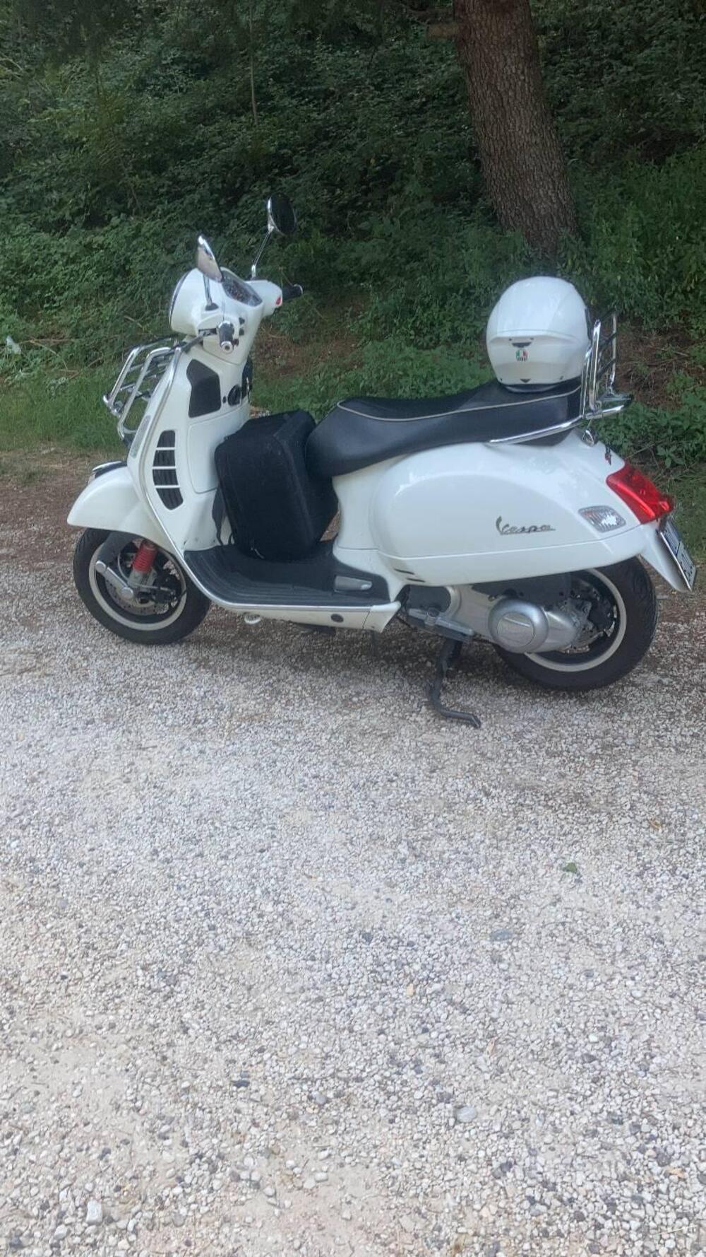 Vespa GTS 300 (2010 - 14) (6)