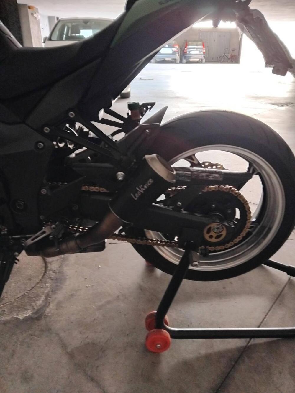 Kawasaki Z 1000 (2010 - 13) (5)