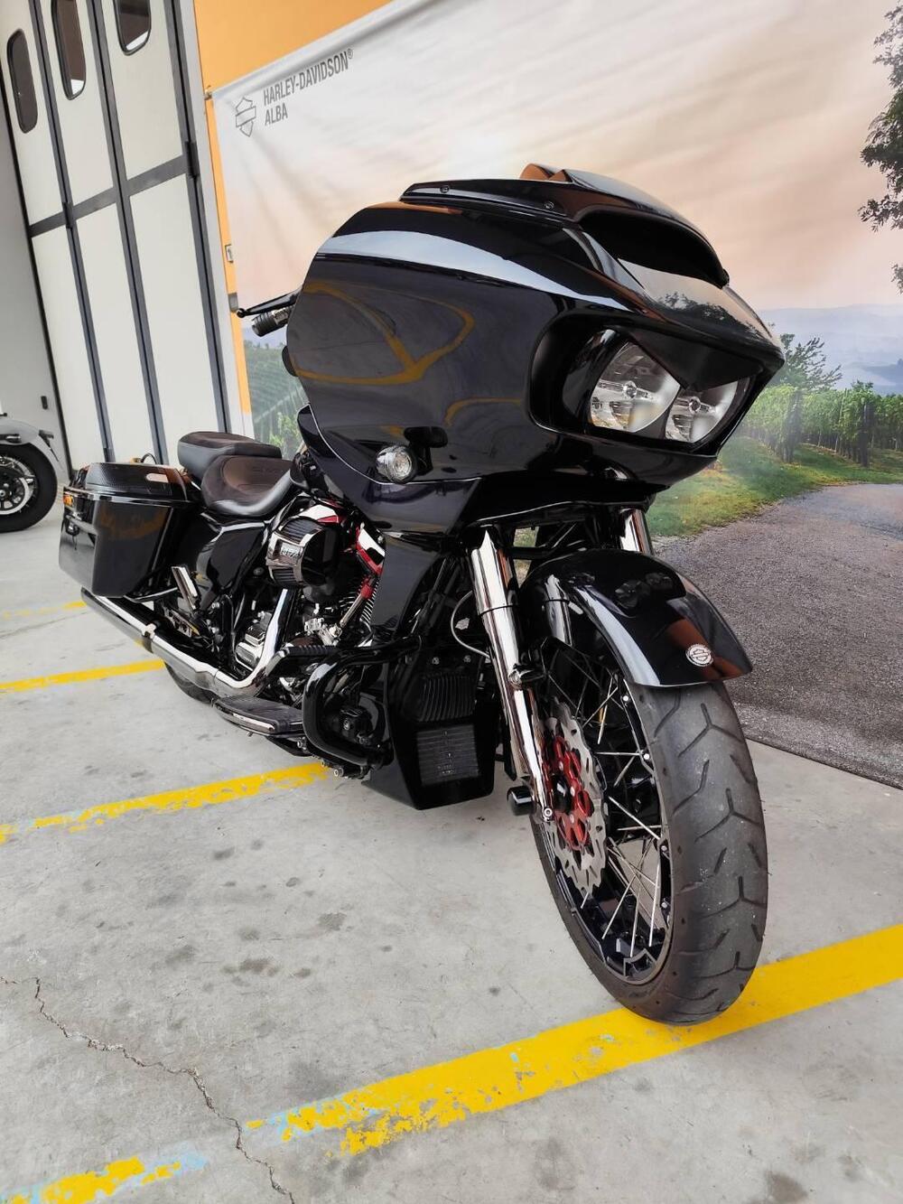 Harley-Davidson CVO Road Glide (2023) (3)