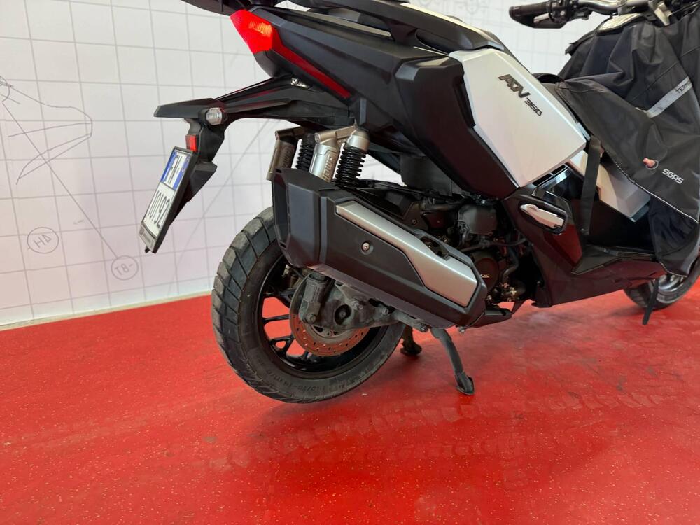 Honda ADV 350 (2022 - 24) (10)