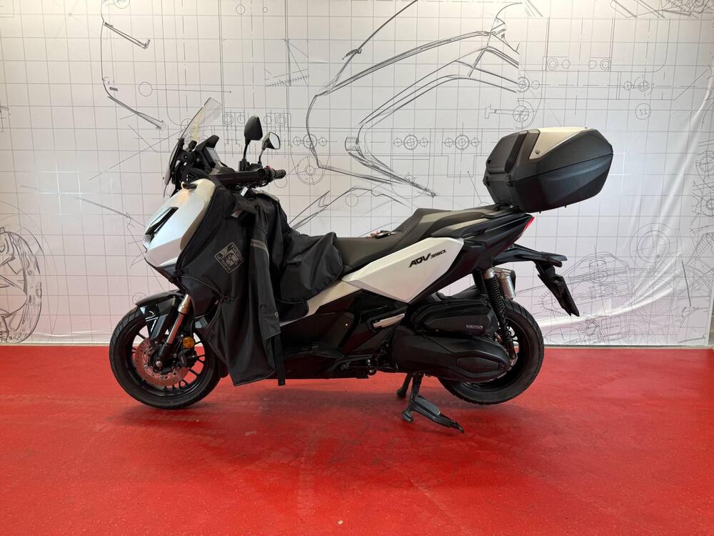 Honda ADV 350 (2022 - 24) (4)