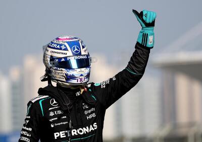 F1 2026, Russell lancia l’allarme dopo la pole a Shanghai: “La Sprint? Aspettatevi l’inaspettato”