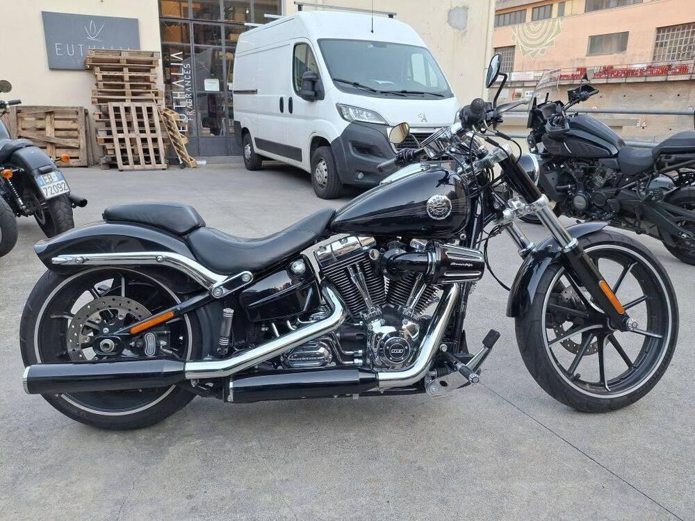 Harley-Davidson 1690 Breakout (2013 - 17) - FXSB