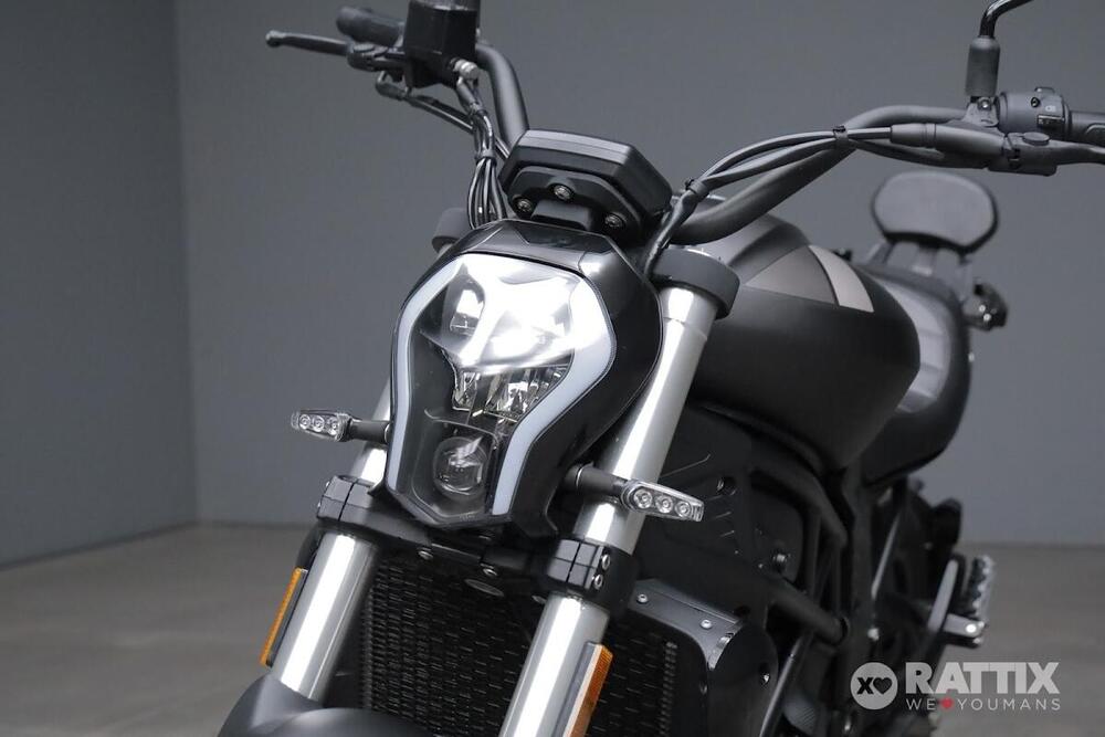 Benelli 502 C (2021 - 25) (6)