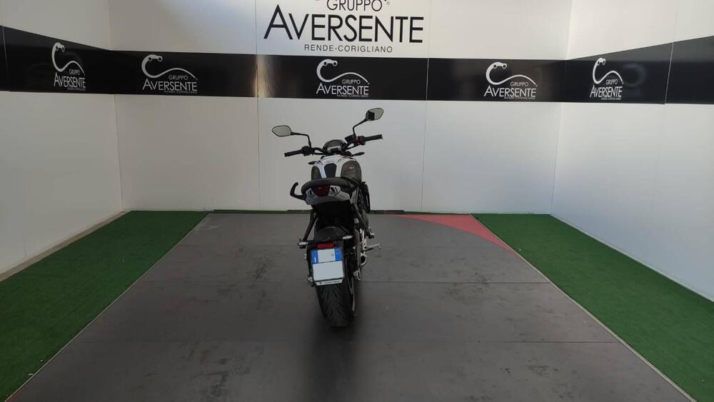 Triumph Trident 660 Triple Tribute Edition (2024) (11)