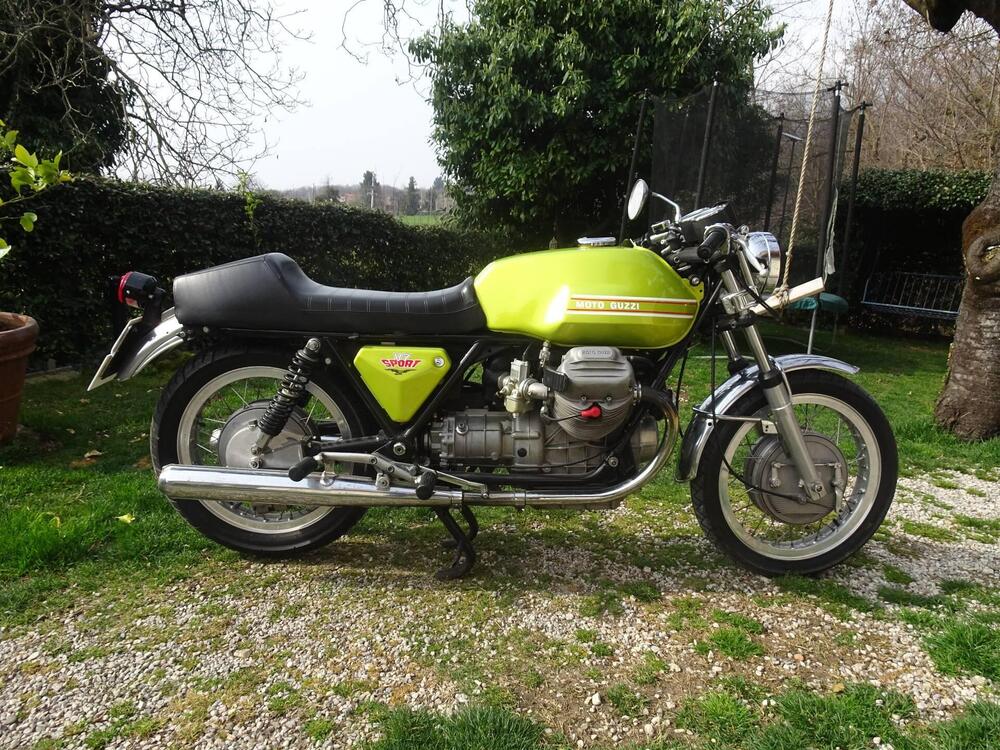 Moto Guzzi V7 SPORT