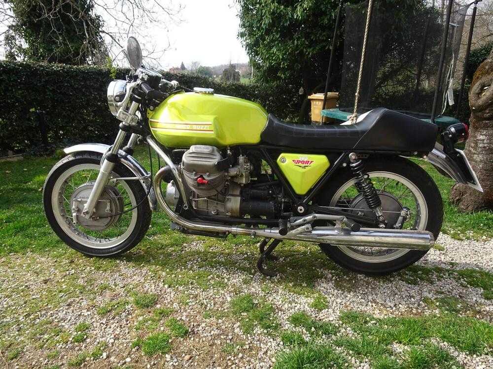 Moto Guzzi V7 SPORT (5)
