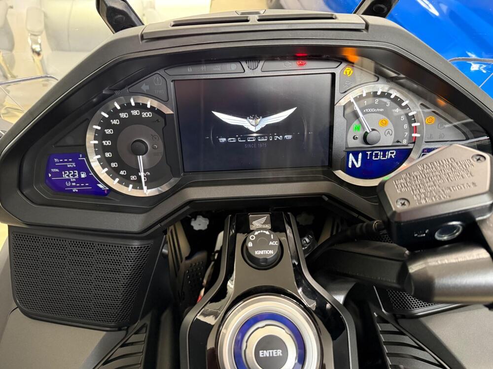 Honda GL 1800 Gold Wing 50° Anniversario (2025 - 26) (7)