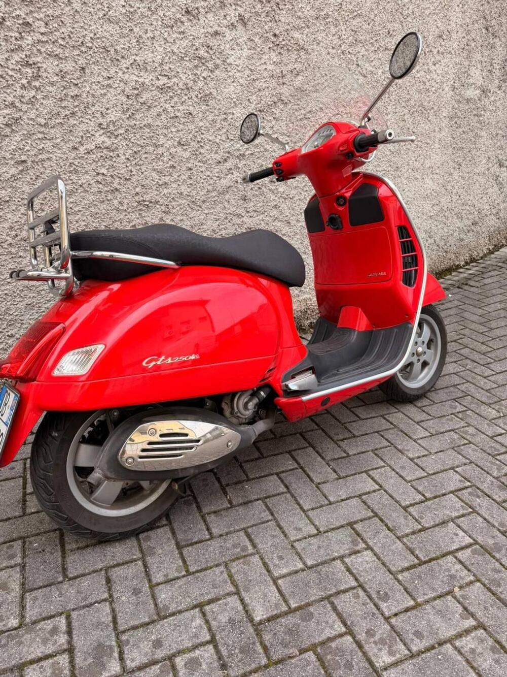Vespa GTS 250 i.e. (4)