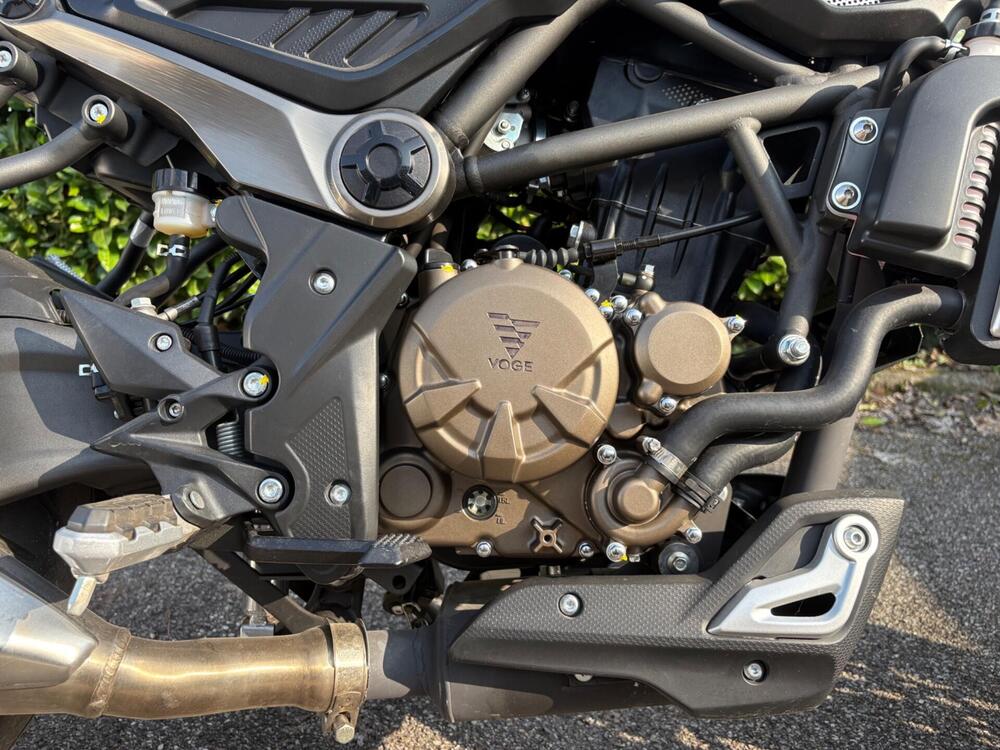 Voge Trofeo 300AC (2021 - 26) (7)