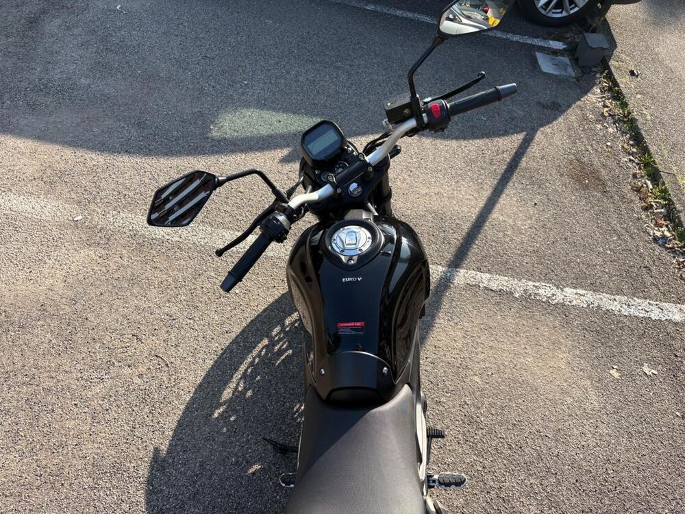 Voge Trofeo 300AC (2021 - 26) (12)