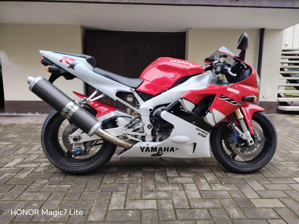 Yamaha YZF R1 (1998 - 99) (3)
