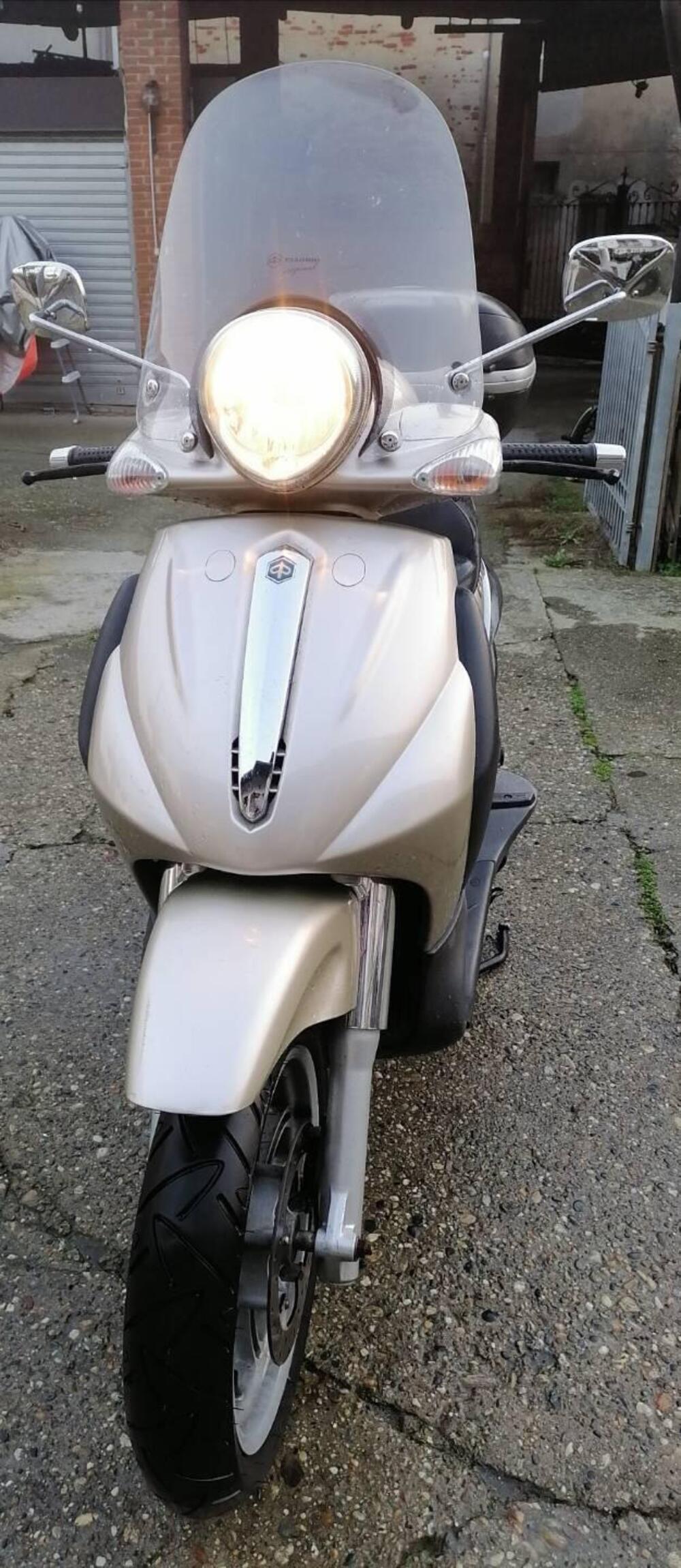 Piaggio Beverly 500 (4)