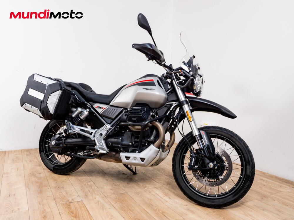 Moto Guzzi V85 TT Travel (2024 - 26) (2)
