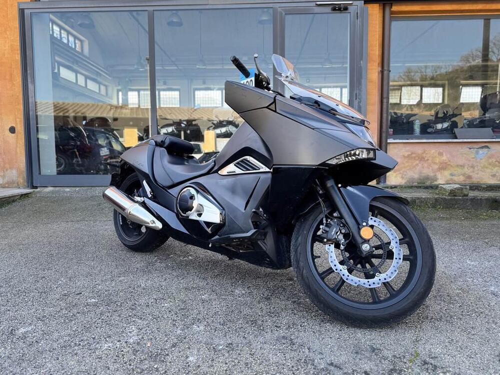 Honda Vultus NM4 (2014 - 16) (2)