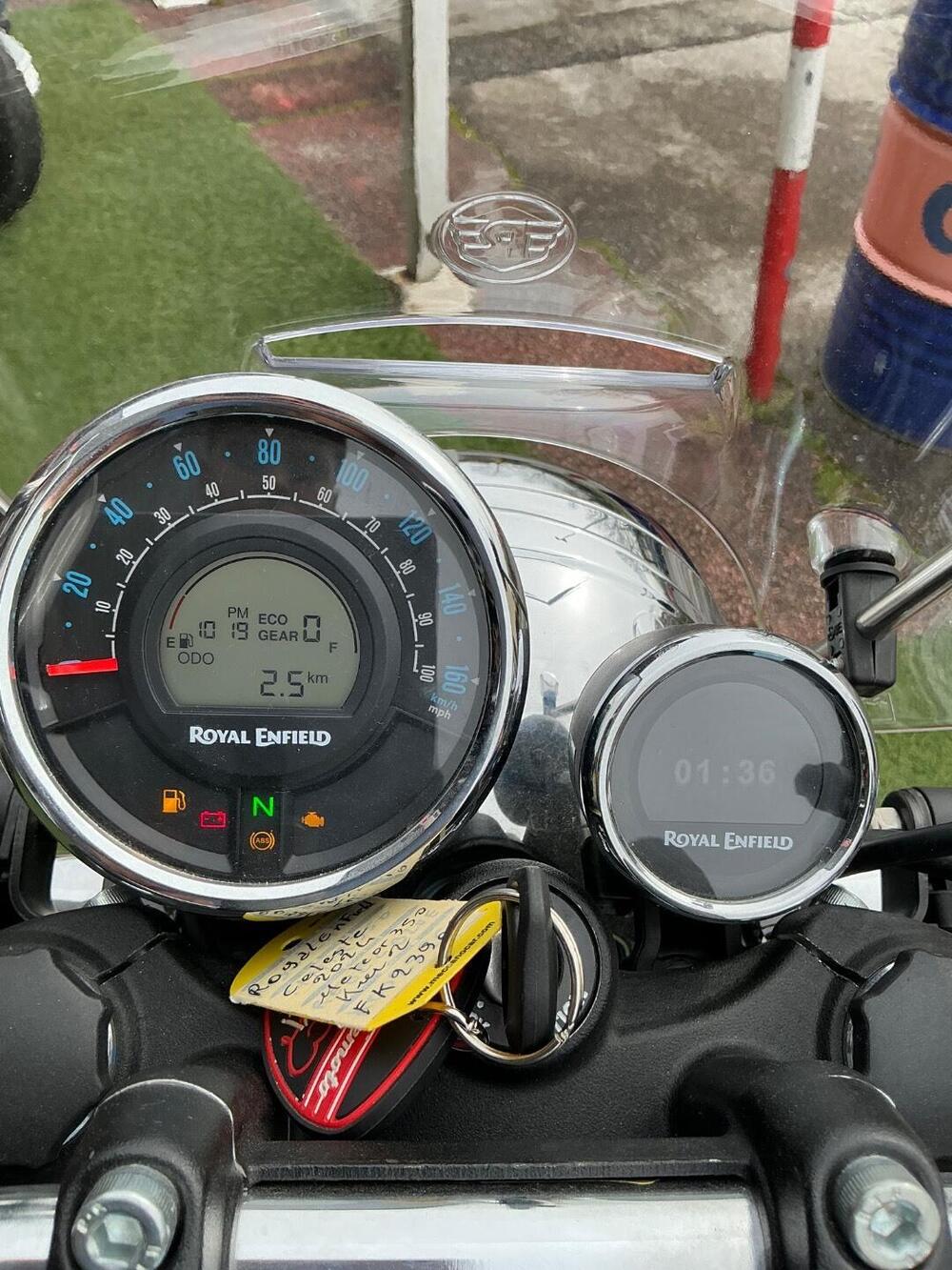 Royal Enfield Meteor 350 Aurora (2024 - 26) (4)