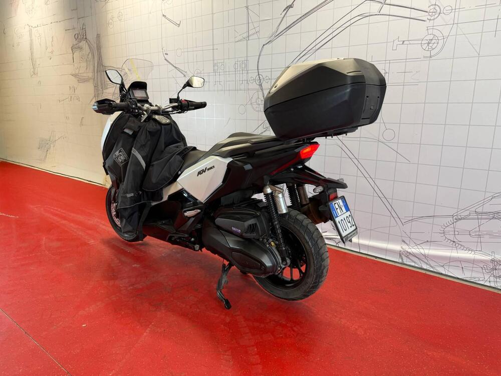 Honda ADV 350 (2022 - 24) (6)