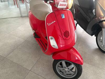 Vespa LX 150 (2005 - 11) usata
