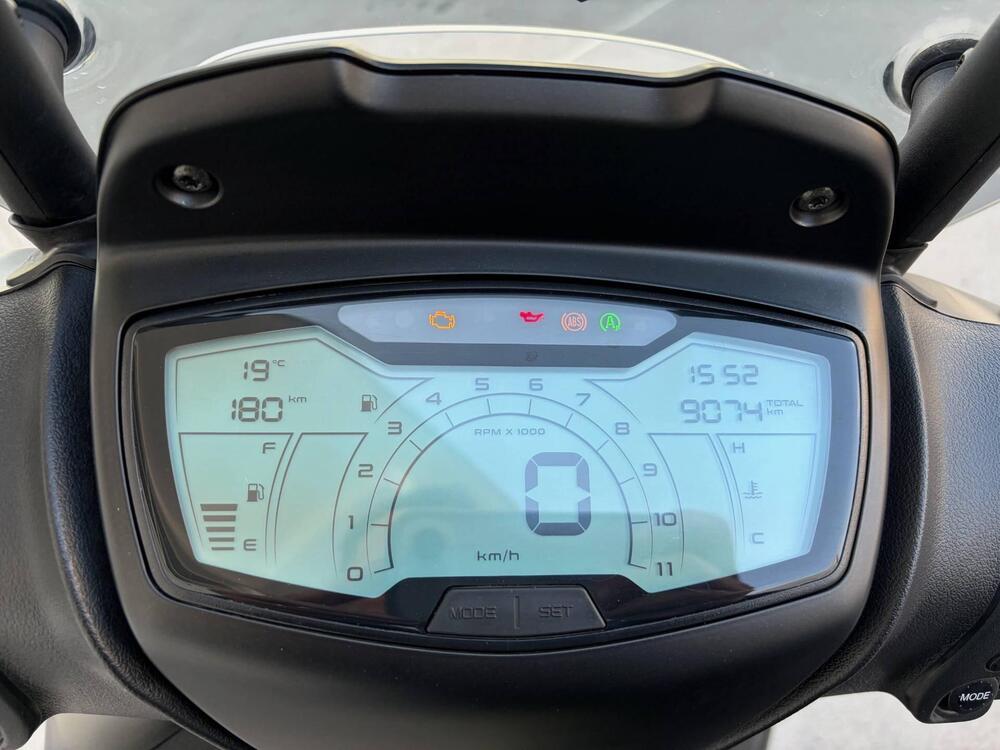 Piaggio Medley 125 S ABS (2021 - 24) (2)