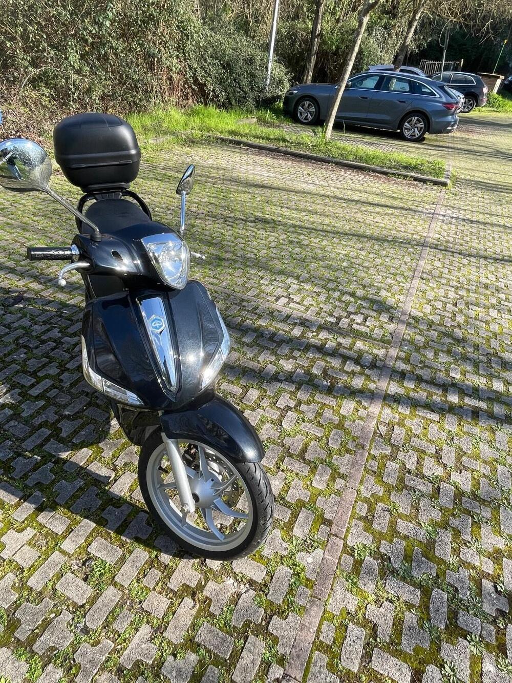 Piaggio Liberty 50 3V (2021 - 24) (4)