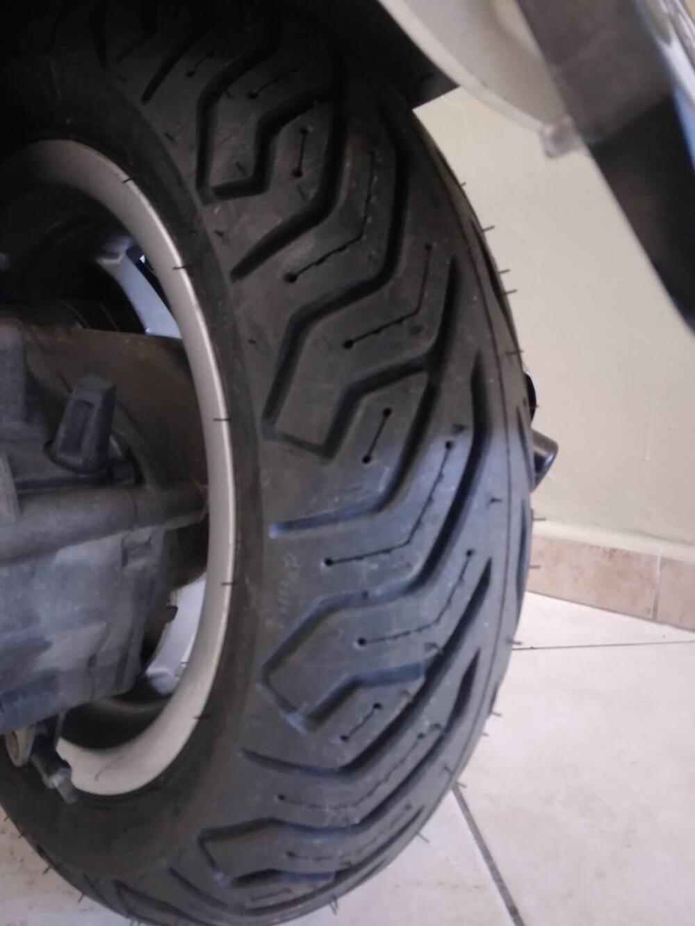 Vespa LX 125 3V (2012 - 14) (6)