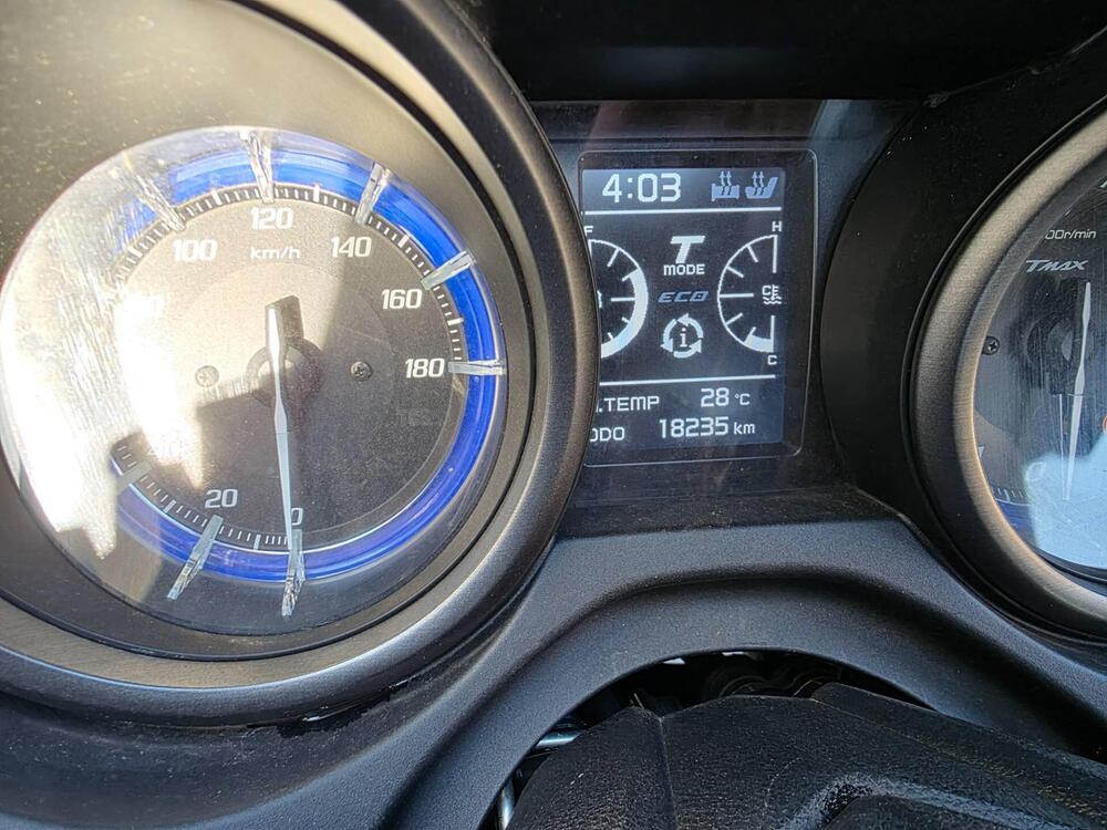 Yamaha T-Max 560 Tech Max (2020) (3)